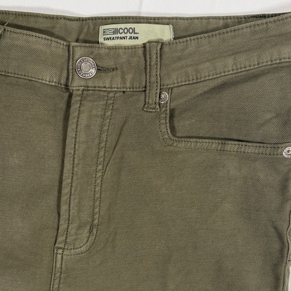 32 Degrees Cool Womens Sweatpant Jeans Olive Green High Rise Straight Leg Size 8 - Picture 2 of 7